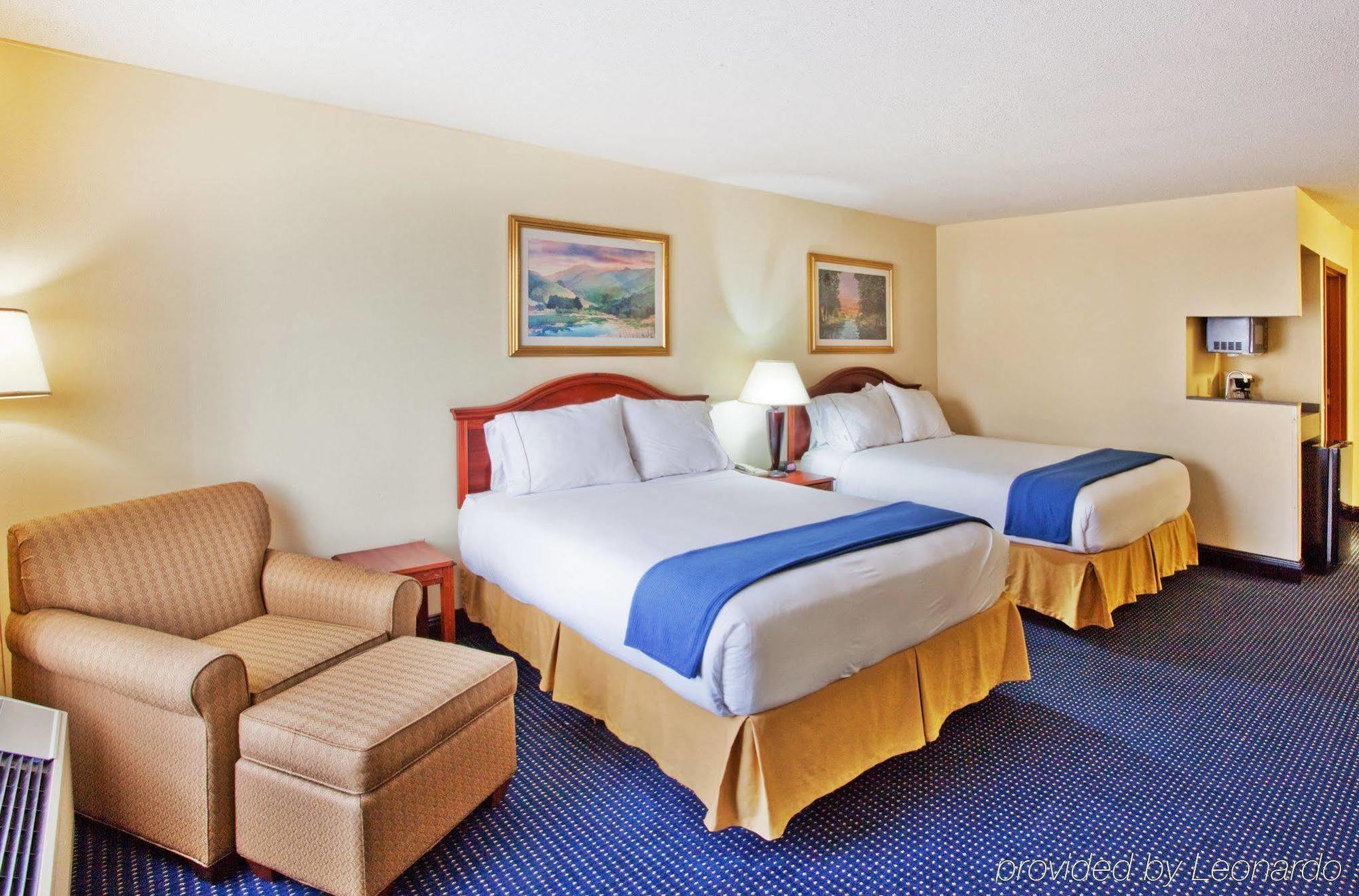 סנדי ספרינגס Holiday Inn Express & Suites Atlanta Perimeter Mall Hotel By Ihg חדר תמונה