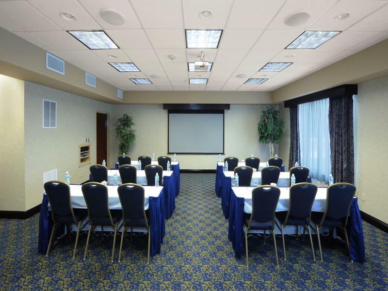 סנדי ספרינגס Holiday Inn Express & Suites Atlanta Perimeter Mall Hotel By Ihg מראה חיצוני תמונה